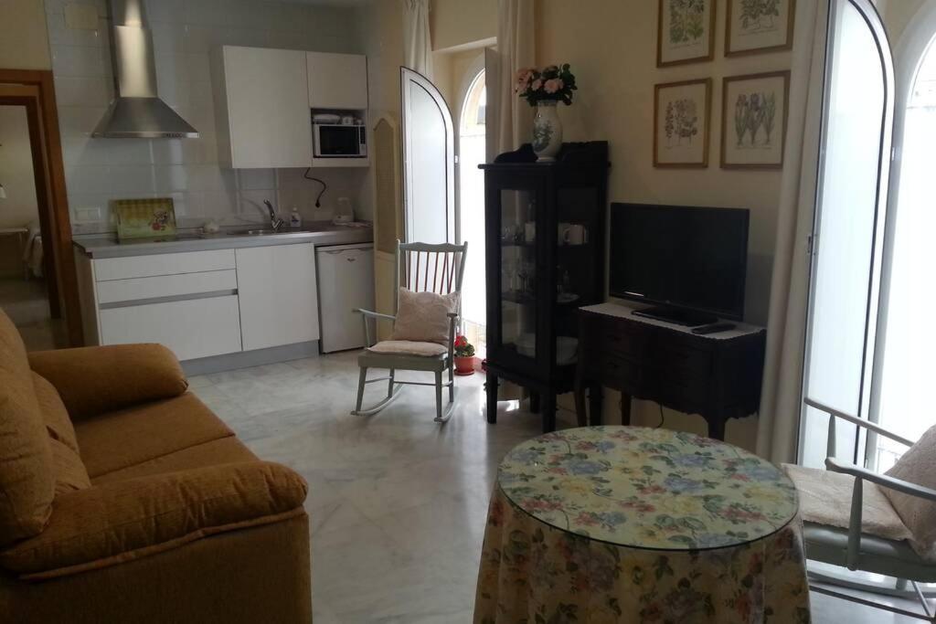 Alleanza, Puerta A Santa Cruz 세비야 외부 사진